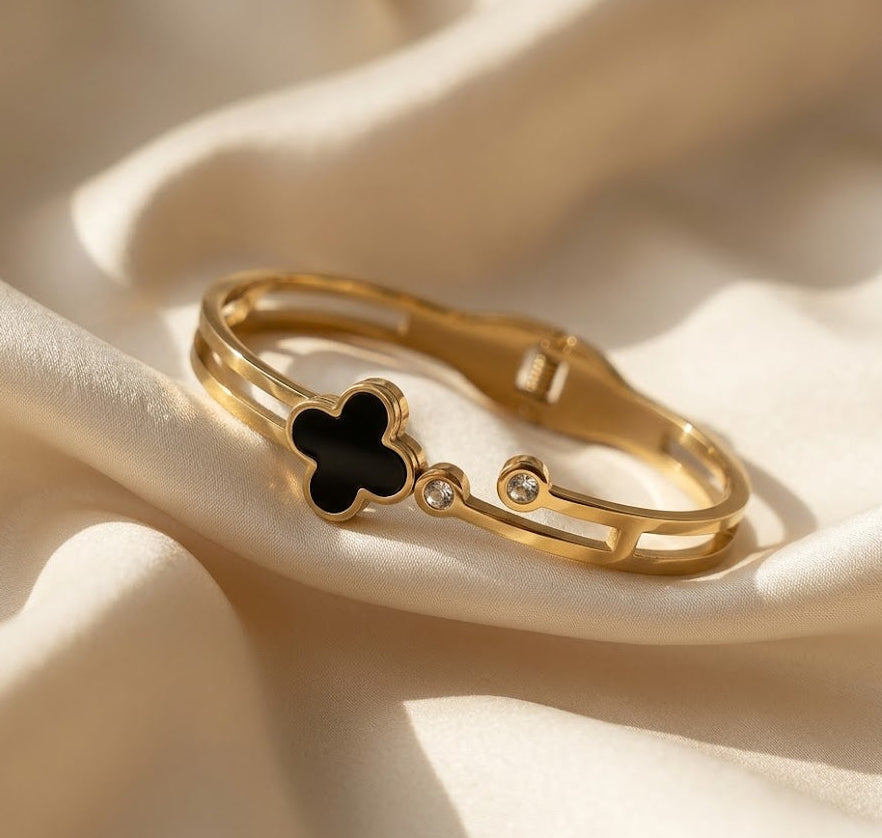 Stainless bangle