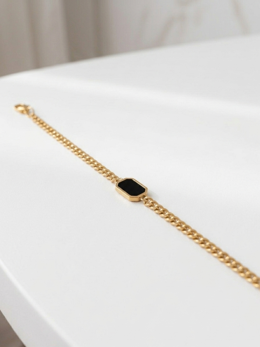 Stainless minimal bracelet